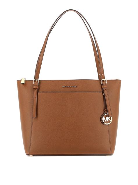 michael kors voyager tote berry|Michael Kors large saffiano tote.